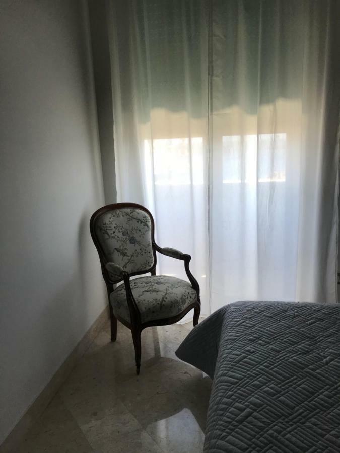 Questa Casa Non E'un 3*