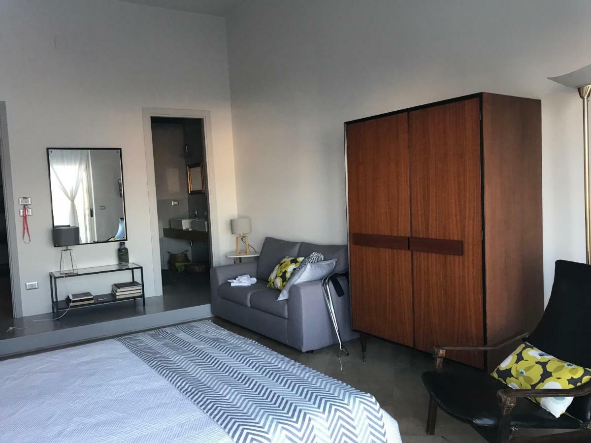 Questa Casa Non E'un 3* Palermo