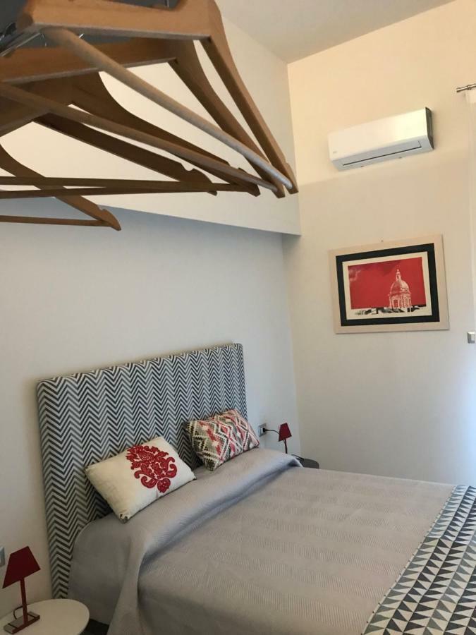 Questa Casa Non E'un Bed & Breakfast