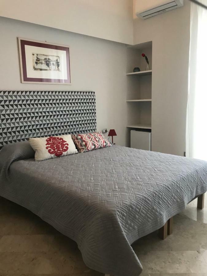 Bed & Breakfast Questa Casa Non E'un Palermo